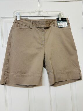 Geoffrey Beene Women's Beige Bermuda Shorts Size 4